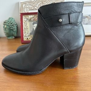 Madewell Kelci collar stud heeled boots